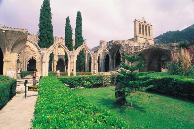 Kıbrısda Gezilecek Tarihi Yerler