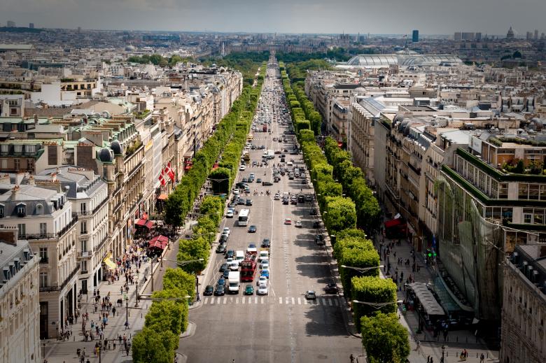 1. Champ Elysee - Paris